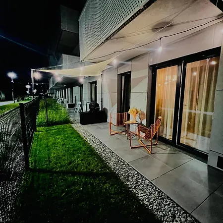 Charming Apartment In A Green Area- Free Parking Krakow Exterior photo