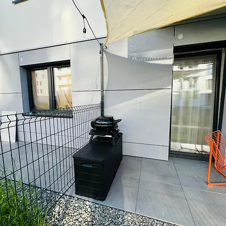 Charming Apartment In A Green Area- Free Parking Krakow Exterior photo